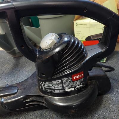 Toro Leaf Blower and More Lawn Care Accessories (G-BBL)