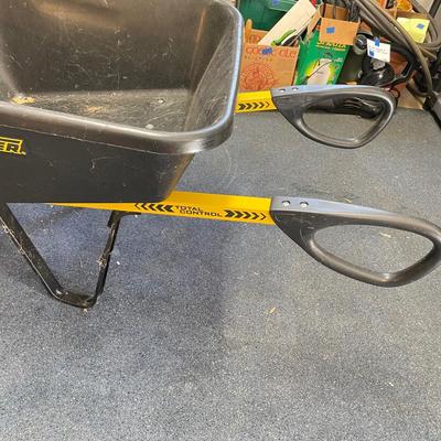 True Temper Total Control Wheelbarrow (G-SS)
