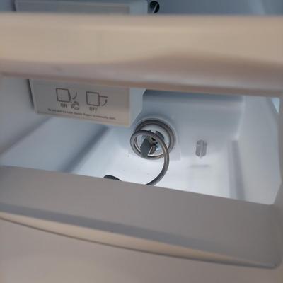 Frigidaire Side By Side Refrigerator (G-BBL)