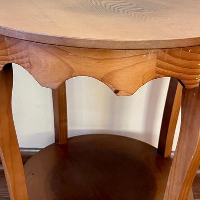 Solid Wood Scallop Design Side Table