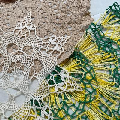Doilies & lace
