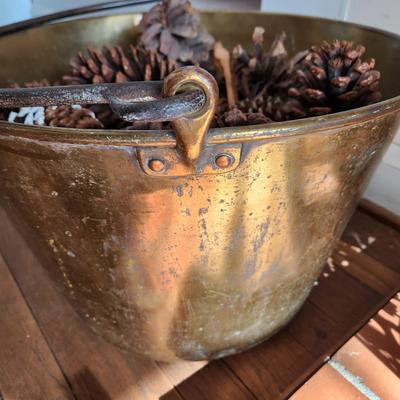 Large Metal Brass Kettle Cauldron Includes Pine cones