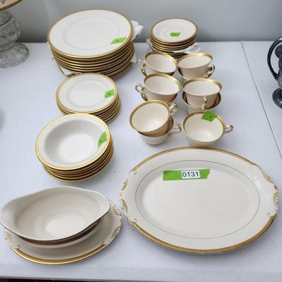 52 pieces Wayne Old Ivory Syracuse China