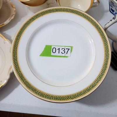11 Plates Ovington Brothers New York T &V Limoges France 7.5"