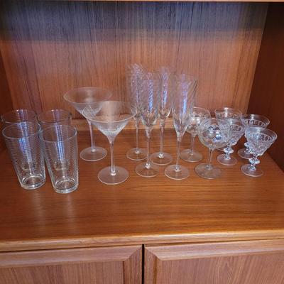 Assorted Glassware (DR-CE)
