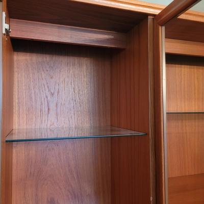 Uldum Industries Hutch with Glass Cabinetry (DR-CE)
