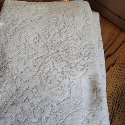 Table Linens and More (DR-CE)