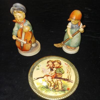 2 HUMMEL FIGURINES