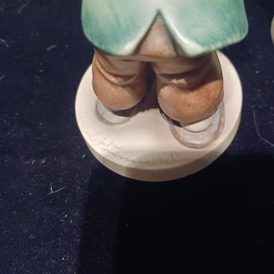 2 HUMMEL FIGURINES