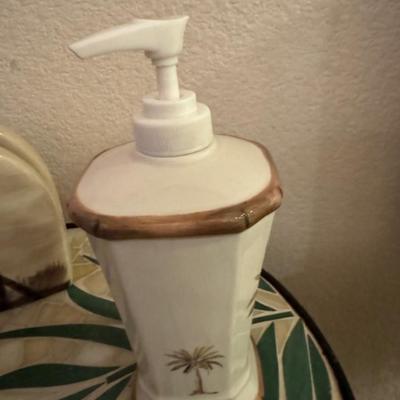 HAWAIIAN THEME PALM TREES