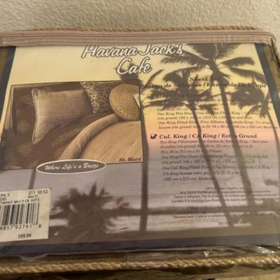 HAWAIIAN THEME PALM TREES