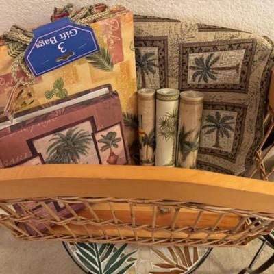 HAWAIIAN THEME PALM TREES