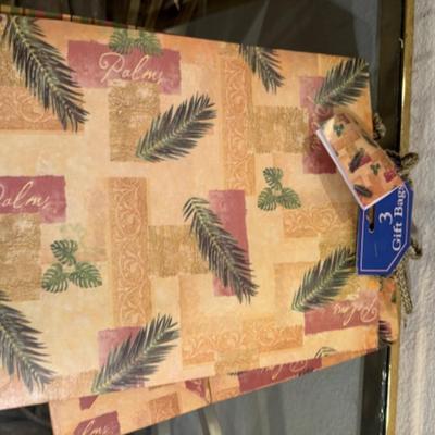 HAWAIIAN THEME PALM TREES