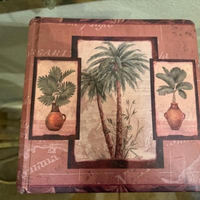 HAWAIIAN THEME PALM TREES