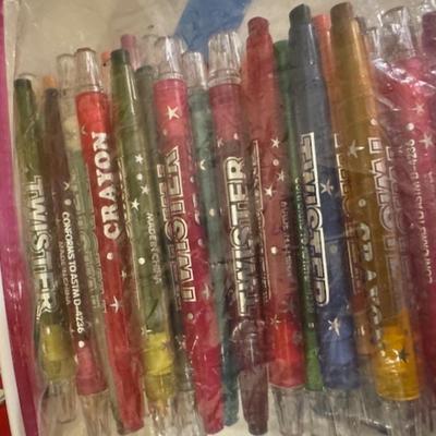 KID'S AND DISNEY LOT