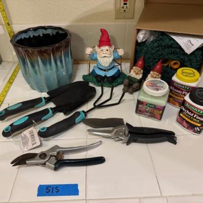 GARDEN ITEMS