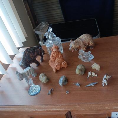 GLASS MICKEY MOUSE AND A COLLECTION OF ANIMAL FIGURES