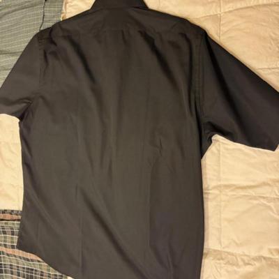 LARGE SHORT SLEEVE SHIRTS size L
