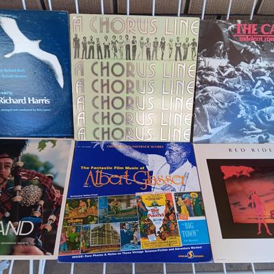 A COLLECTION OF VINYL RECORD ALBUMS (6)