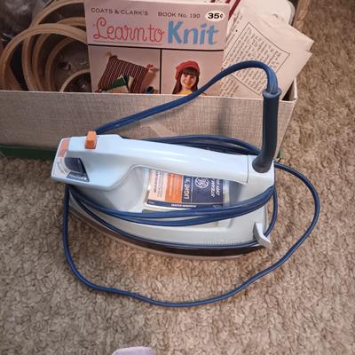 SEWING MATERIAL, CRAFT PAMPHLETS & SMALL PILLOWS