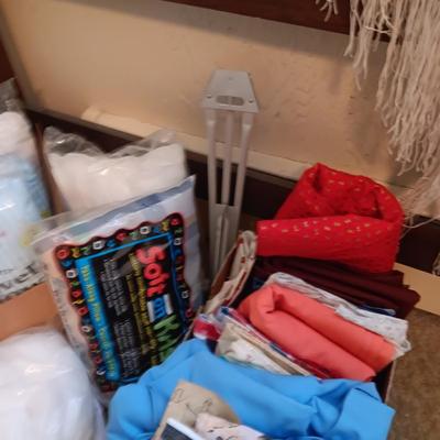 SEWING MATERIAL, CRAFT PAMPHLETS & SMALL PILLOWS