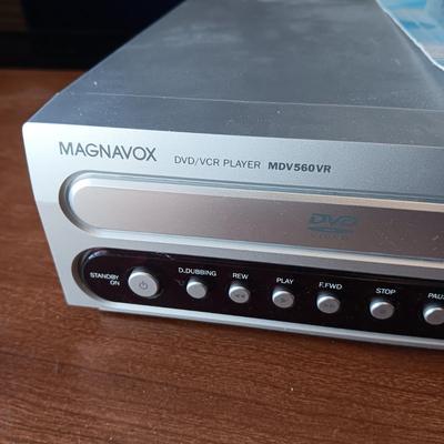 MAGNAVOX DVD/VCR COMBO PLAYER MDV 560 VR