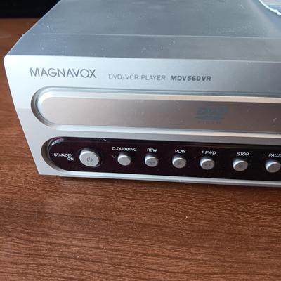 MAGNAVOX DVD/VCR COMBO PLAYER MDV 560 VR