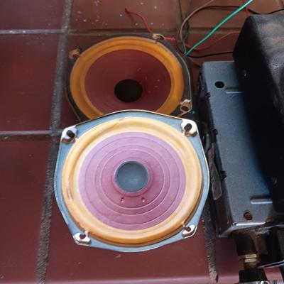 OLD SCHOOL AUTO 8-TRACK PLAYER, AM RADIO AND 2 SETS OF SPEAKERS