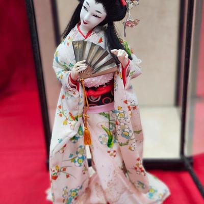 SILK Geisha Doll in Glass Case