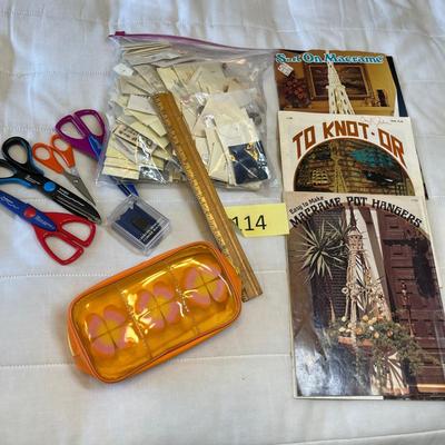 Sewing lot
