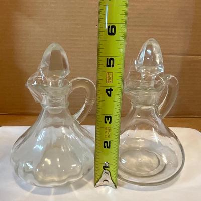 Vintage Oil/Vinegar Cruet bottles w/stoppers