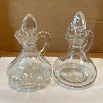 Vintage Oil/Vinegar Cruet bottles w/stoppers