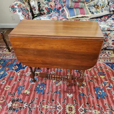 Vintage Dropleaf Gate-leg Table 32" x14 32"x 42"