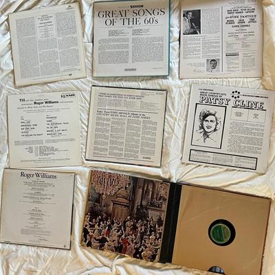 Lot of 27 albums