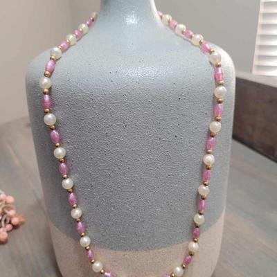 Costume Jewelry - Necklace