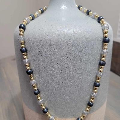 Costume Jewelry - Necklace With Pearls