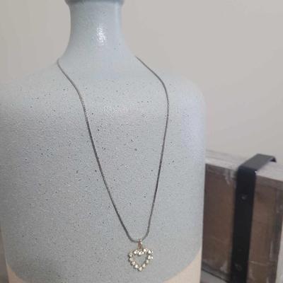 Costume Jewelry - Chain Necklace With Heart Pendant