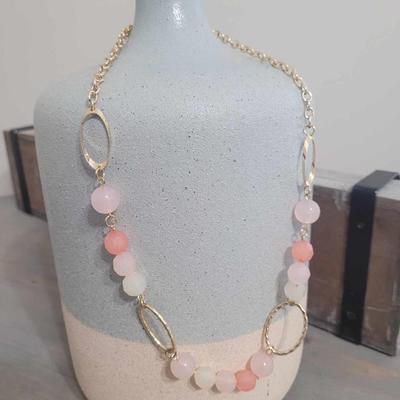 Costume Jewelry - Lovely Pink, White, And Silver Necklace