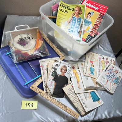 Tub of sewing books & kits