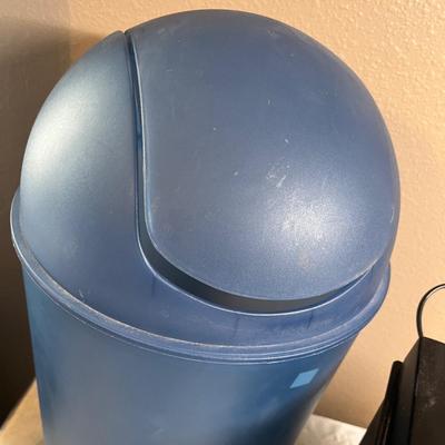 Shredder & trash can