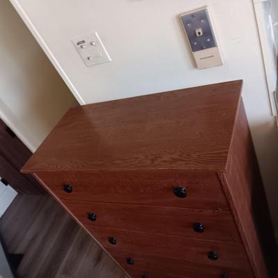 5 DRAWER CHEST OF DRAWERS