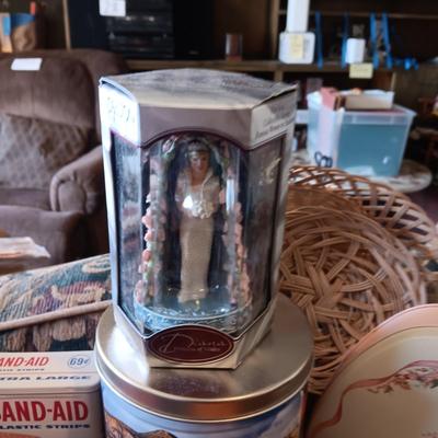 LARGE LOT OF CANDLES, TINS, CANDLE HOLDERS AND MORE