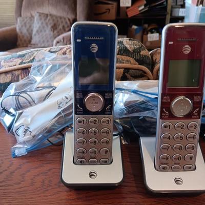 3 CORDLESS PHONES, MEGABRITE & LED FLASHLIGHTS, BROWNIE JUNIOR CAMERA