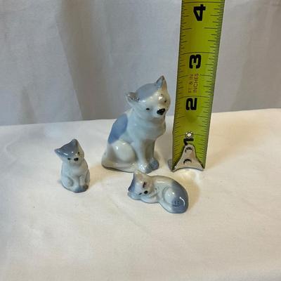 Vintage 1950s Mini porcelain cats