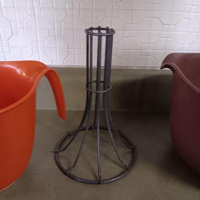 OSTER HAND BLENDER, BATTER BOWLS, NEW UTENSILS