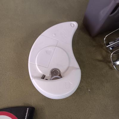 HAND MIXER, PERFECT SLICER, JAR & CAN OPENERS, MORE