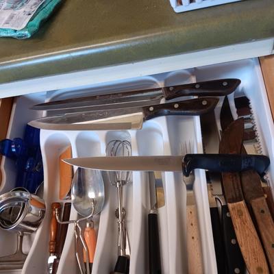MISC CUTLERY, DRAWER ORGANIZER AND UTENSILS
