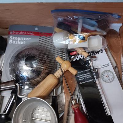 KITCHEN UTENSILS