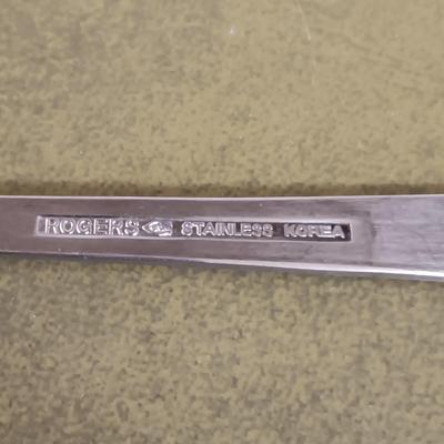 ROGERS 7 PLACE SETTING OF FLATWARE W/EXTRA PIECES