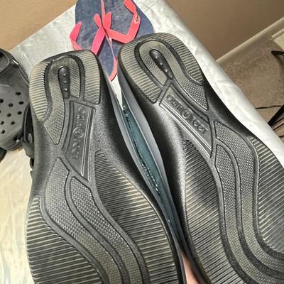 Lot of ladies sandles